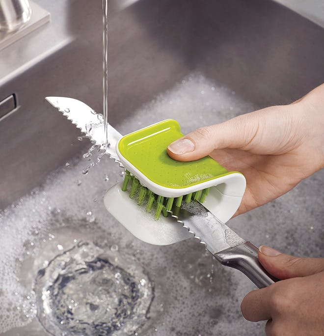 Joseph Joseph BladeBrush