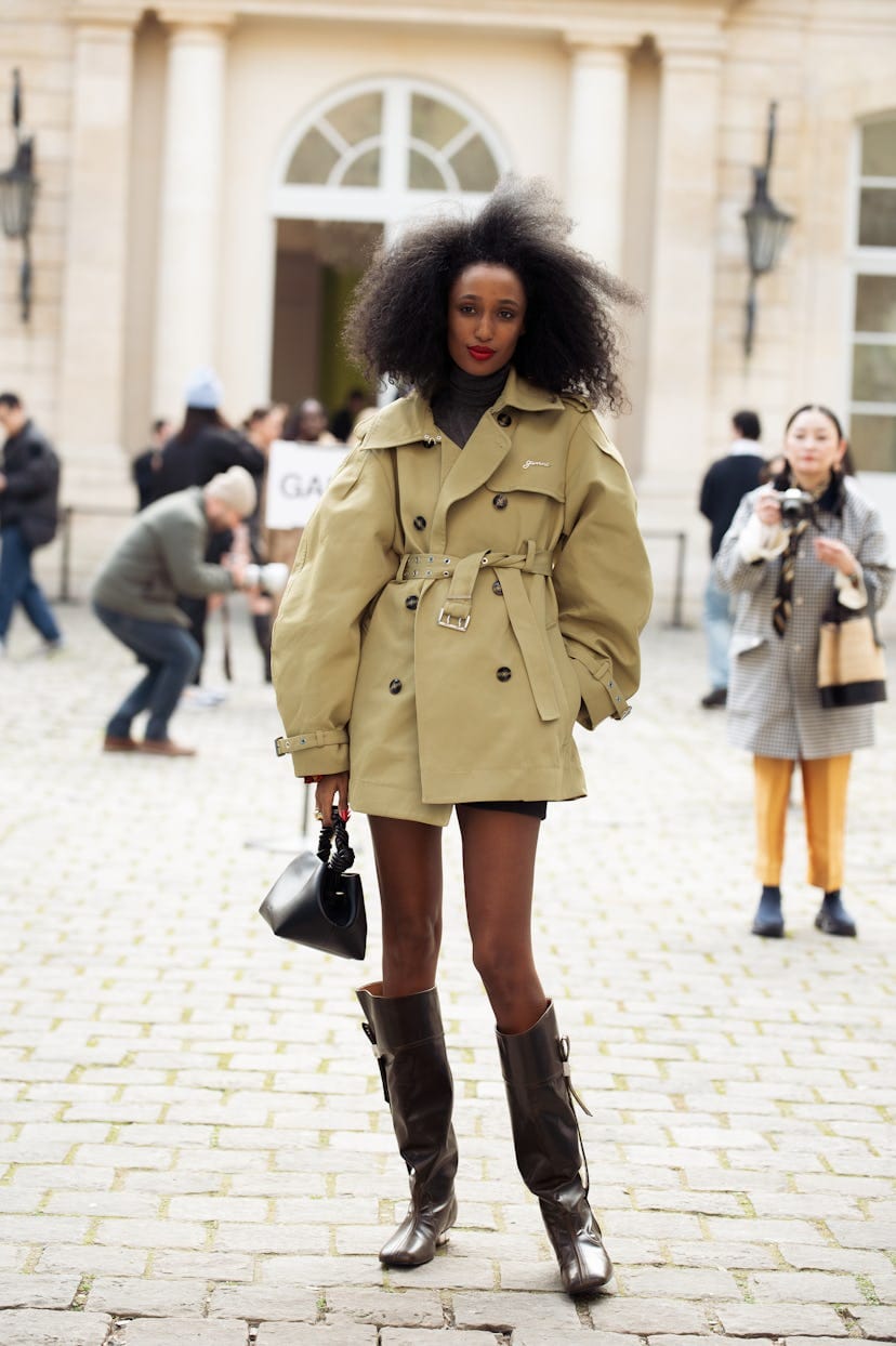 Side-Part Hairstyles Are A Paris Fashion Week Fall/Winter 2025 Street Style Favorite