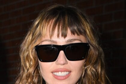 Miley Cyrus’ Beach Waves Showed Off Her “Malibu” Side
