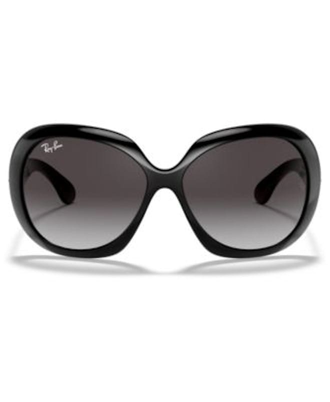 Oversized Sunglasses Are Spring 2025’s Top Accessory Trend Oversized Sunglasses Are Spring 2025’s Top Accessory Trend
