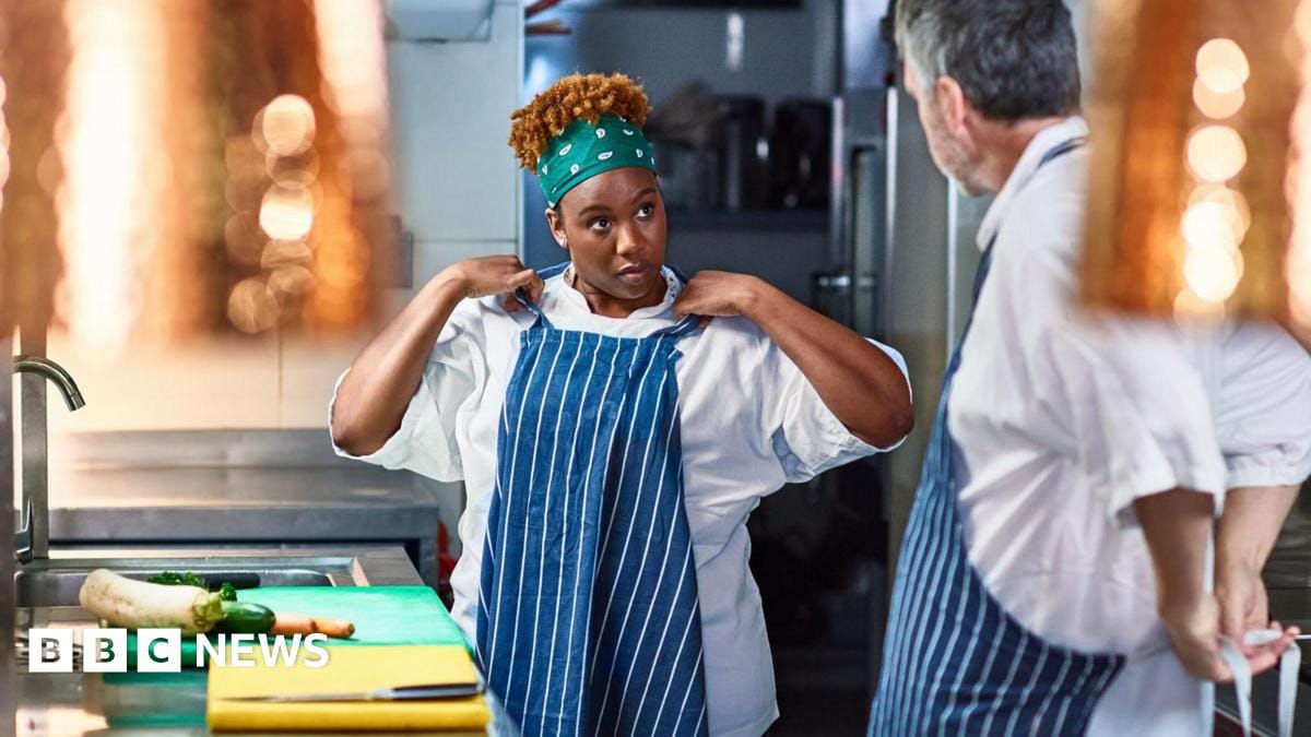 Apprenticeship shakeup to shift focus to under-22s