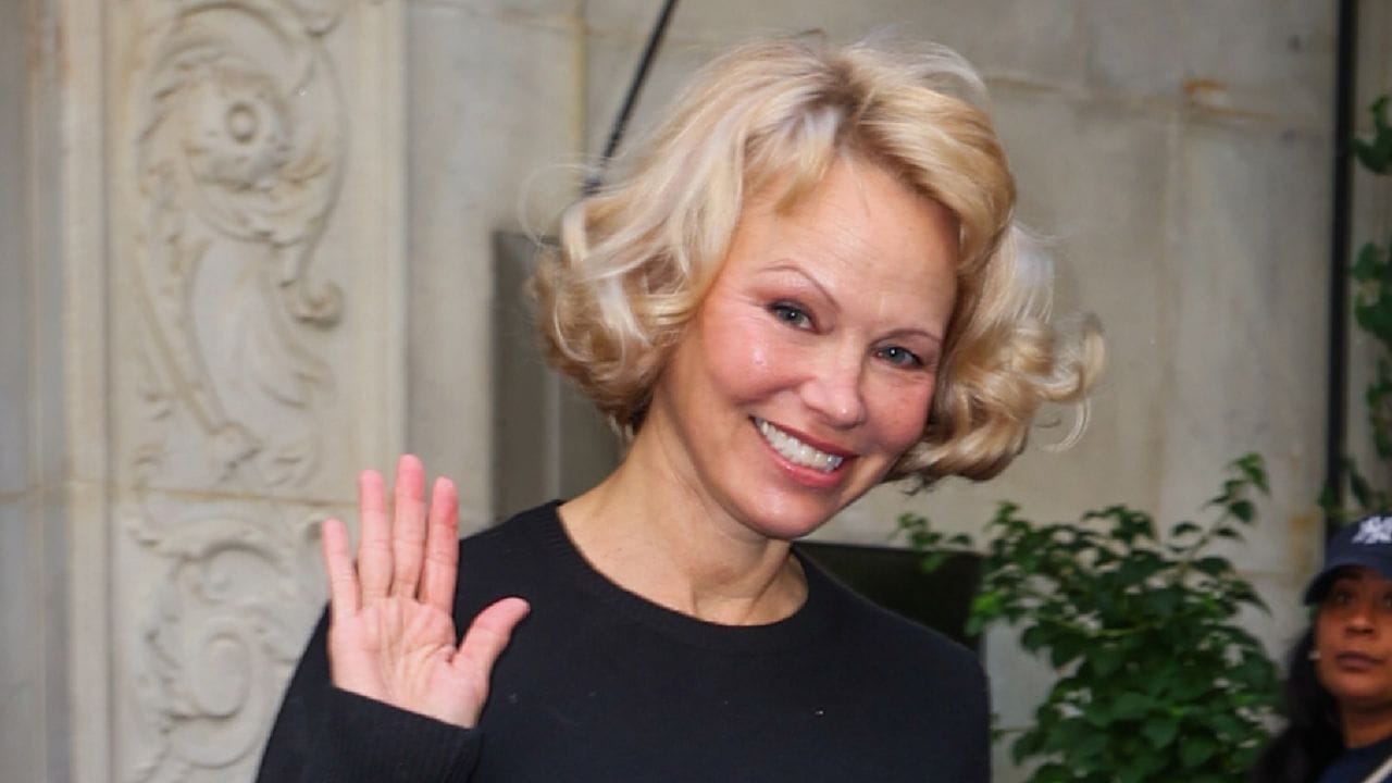 “I’ve Never Been Opposed To Glam!” Pamela Anderson On Her “Playful” Beauty U-Turn “I’ve Never Been Opposed To Glam!” Pamela Anderson On Her “Playful” Beauty U-Turn