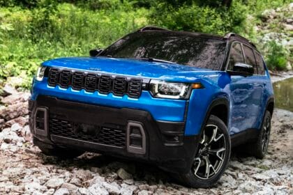 Jeep reveals new Cherokee SUV, confirms hybrid model