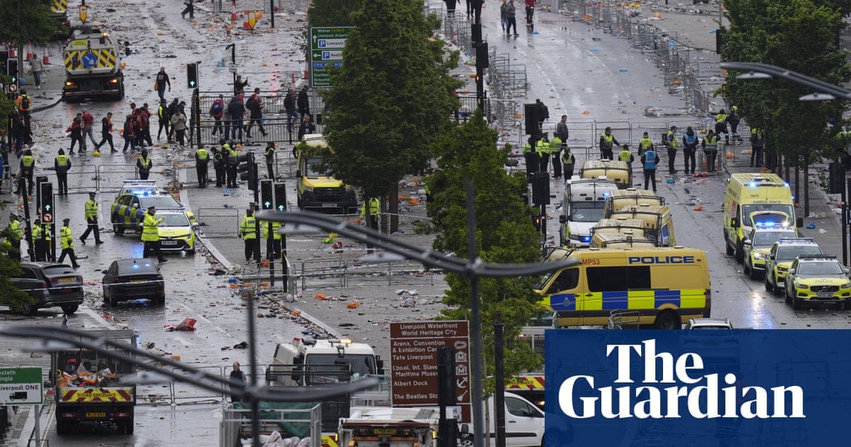 Man arrested after car hits pedestrians during Liverpool FC victory parade | Liverpool