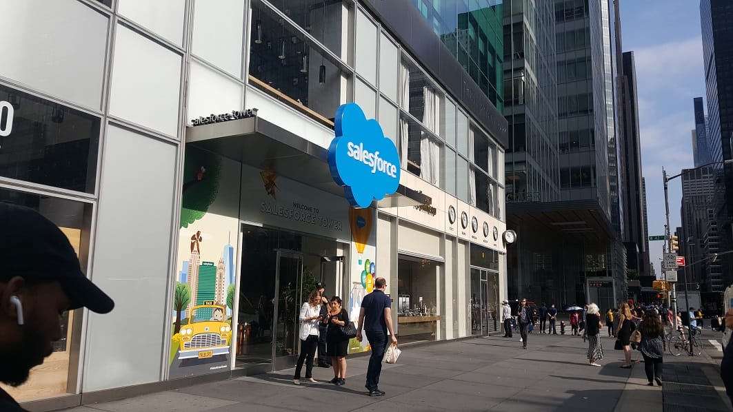 Needham Endorses Salesforce’s (CRM) Informatica Deal, Keeps 0 Target