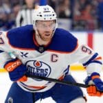 Oilers’ McDavid becomes 4th player in history with four straight 20-point playoffs