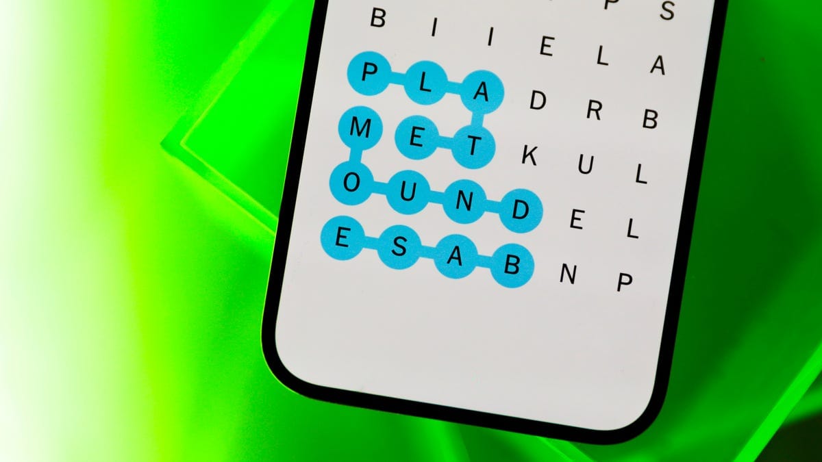Today’s NYT Strands Hints, Answer and Help for May 25 #448