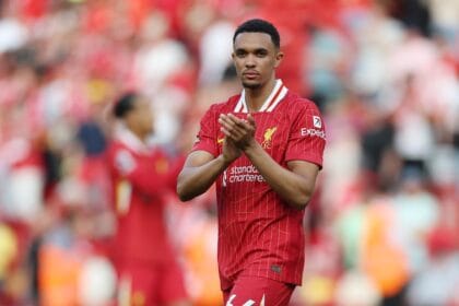 😡 Trent-Liverpool, parting in anger: mural defaced and benched 🐀