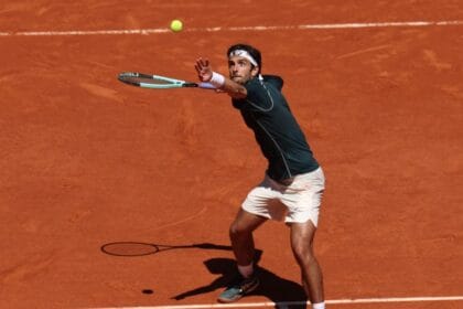 Dove vedere in tv gli italiani in campo oggi al Roland Garros 2025