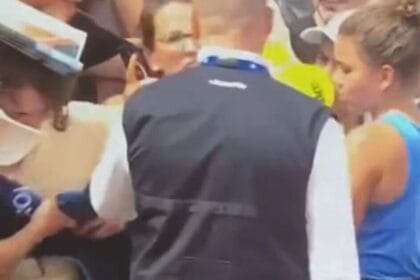 French Open star breaks up fight in crowd and punishes both fans | Tennis | Sport