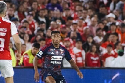 Fydriszewski y Santiago Mosquera pusieron los goles en el primer tiempo de la final entre Medellín y Santa Fe