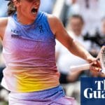 Iga Swiatek stages stunning comeback to reach French Open quarter-finals | French Open 2025