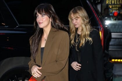 Jennifer Lawrence and Dakota Johnson Have a Girls’ Night Out