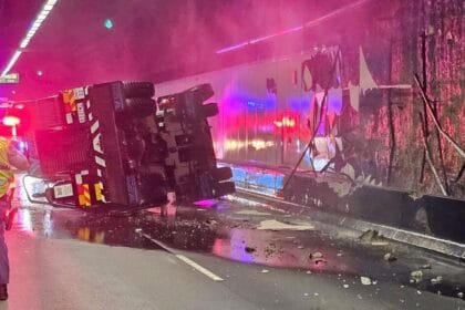 Major Sydney tunnel closed after crane truck rolls over