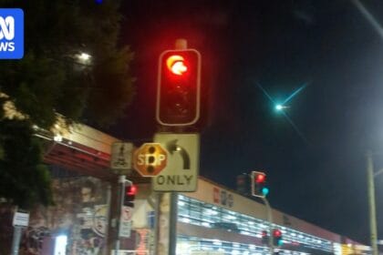 Meteor flashes through skies in Sydney as Aurora Australis seen across southern NSW