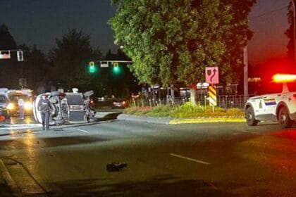 Parksville crash causes substantial power outage | NanaimoNewsNOW