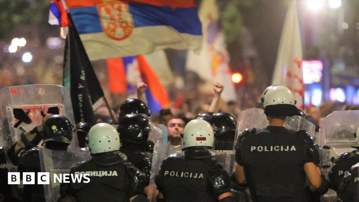 Serbia police clash with protesters calling for early election