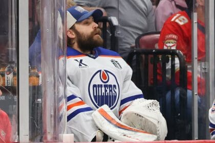 Skinner pulled again for Oilers in Game 4 of Stanley Cup Final