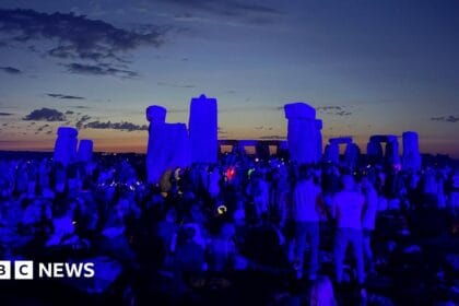Summer solstice: Stonehenge sunrise celebrations to begin as A303 closed