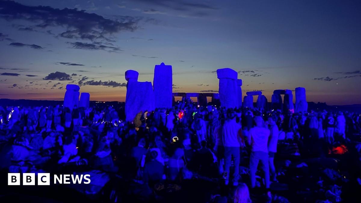 Summer solstice: Stonehenge sunrise celebrations to begin as A303 closed