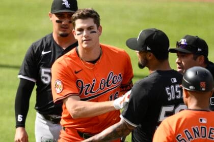 White Sox-Orioles benches clear after rundown collision