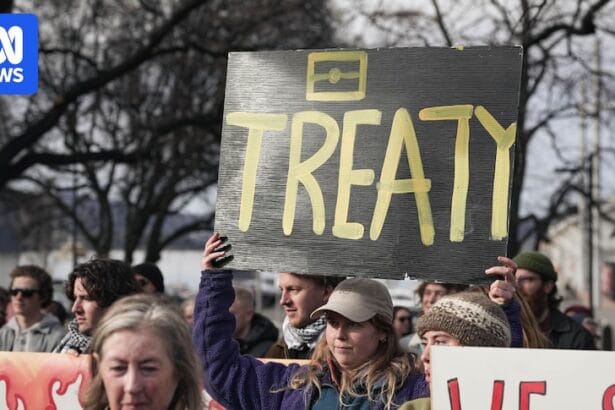 Aboriginal policy vacuum from Liberals, Labor as NAIDOC Week starts