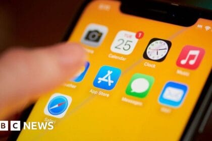 Apple and Google have ‘effective duopoly’ in UK says regulator