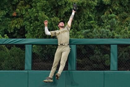 Jackson Merrill makes leaping catch to rob Max Kepler of a homer