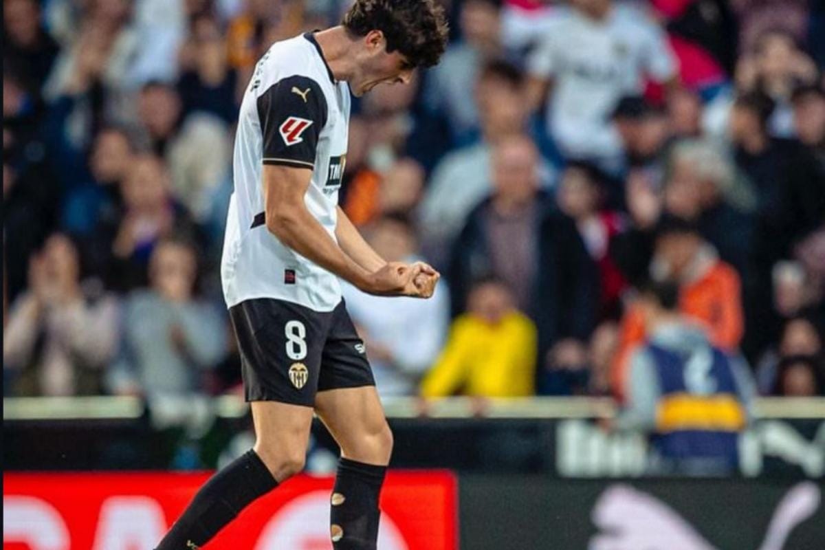Javi Guerra rechaza la oferta de renovación del Valencia
