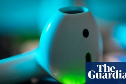 Khruangbin, again? I quit Spotify for a month to escape samey algorithms – this is what I learned | Music streaming