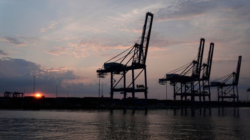 Live updates: Trump’s trade deadline ticks down to zero, sending tariffs soaring