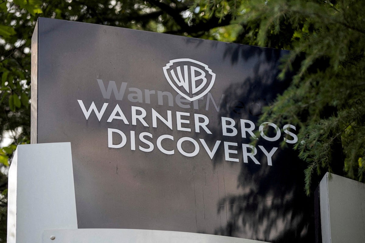 Warner Bros. to get studio business after split, Discovery to house news and sports brands