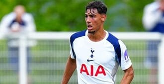 Abbott joins Wycombe on loan