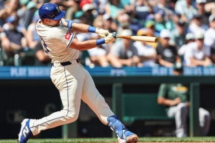 Cal Raleigh hits 48th, 49th HRs to set MLB record for catchers
