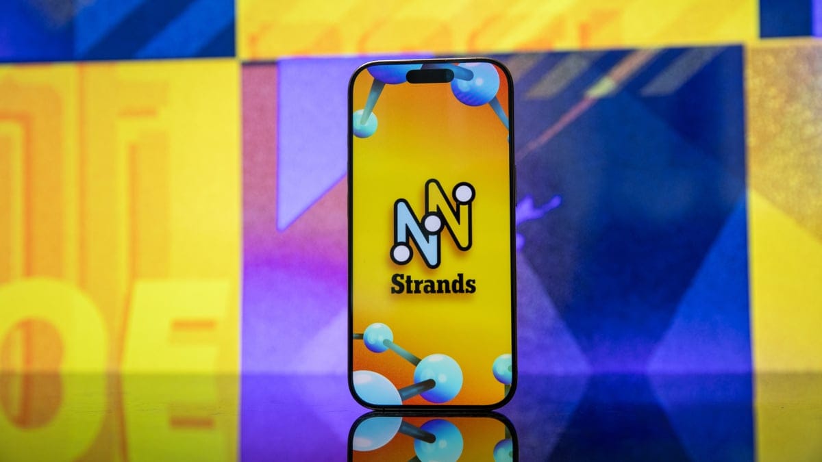 NYT Strands hints, answers for August 24, 2025