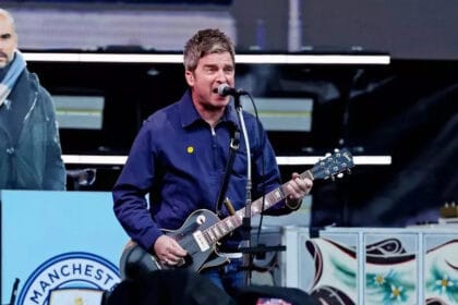 Noel Gallagher makes brutal dig at Royal Family during sold-out gig as crowd boo