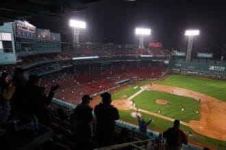 Red Sox break six-year home attendance drought, against Royals