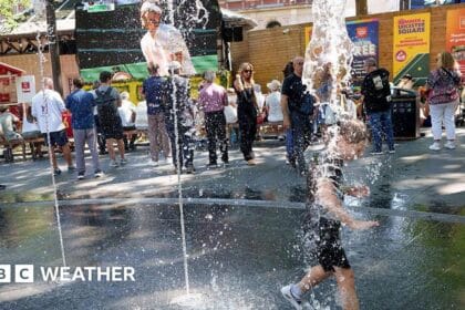 UK weather: Fourth summer heatwave with 34C forecast in coming days