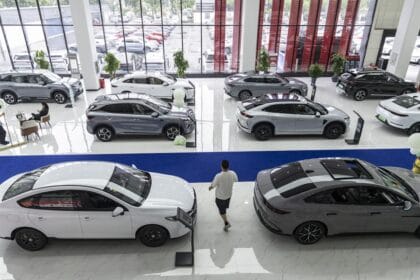 BYD’s Stock Falls After Report Buffett Sold His Entire Stake
