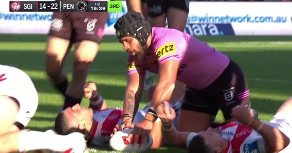 Isaiah Papali’i Try | NRL.com