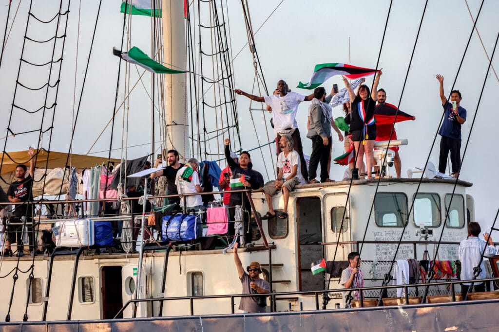 No one will violate naval blockade