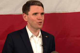 At campaign stop in Fort Worth, Democratic U.S. Senate candidate James Talarico says he’s going up against the establishment in both parties