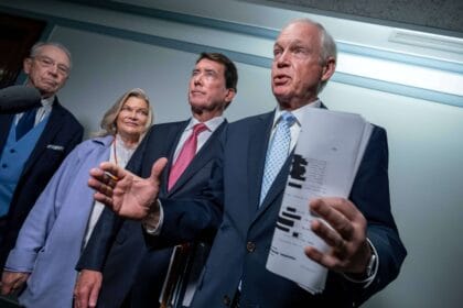 Despite failed Senate vote, lawmakers ‘hopeful’ for reaching bipartisan agreement to pay feds