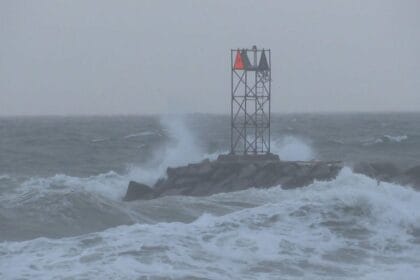 Nor’easter bringing whipping winds and heavy rain to Massachusetts as communities prepare