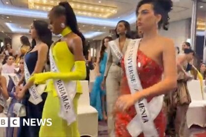 Miss Universe contestants stage walkout after organiser berates Miss Mexico
