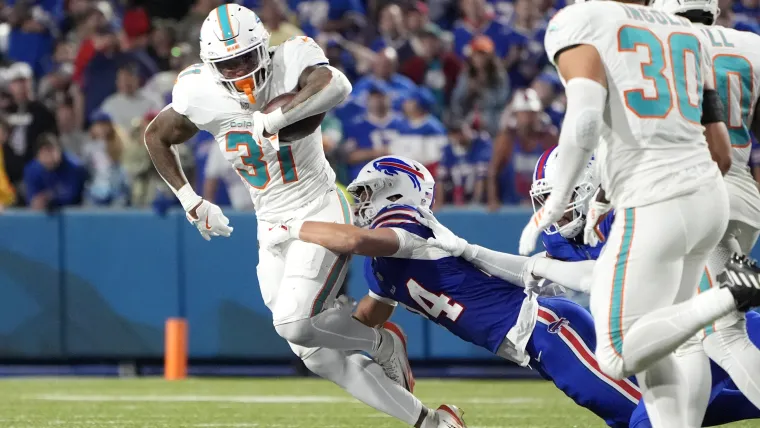 Ollie Gordon injury update: Latest news on Dolphins RB’s status in Week 11 game