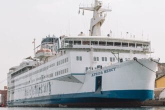 Record haul on the cards as Mercy Ships’ Cargo Day builds toward landmark total