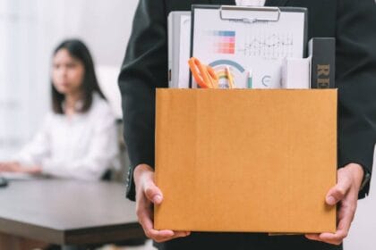 Taxa de desemprego recua para 5,8% no 3.º trimestre
