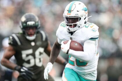 Dolphins’ De’Von Achane (rib) didn’t return to win as precaution