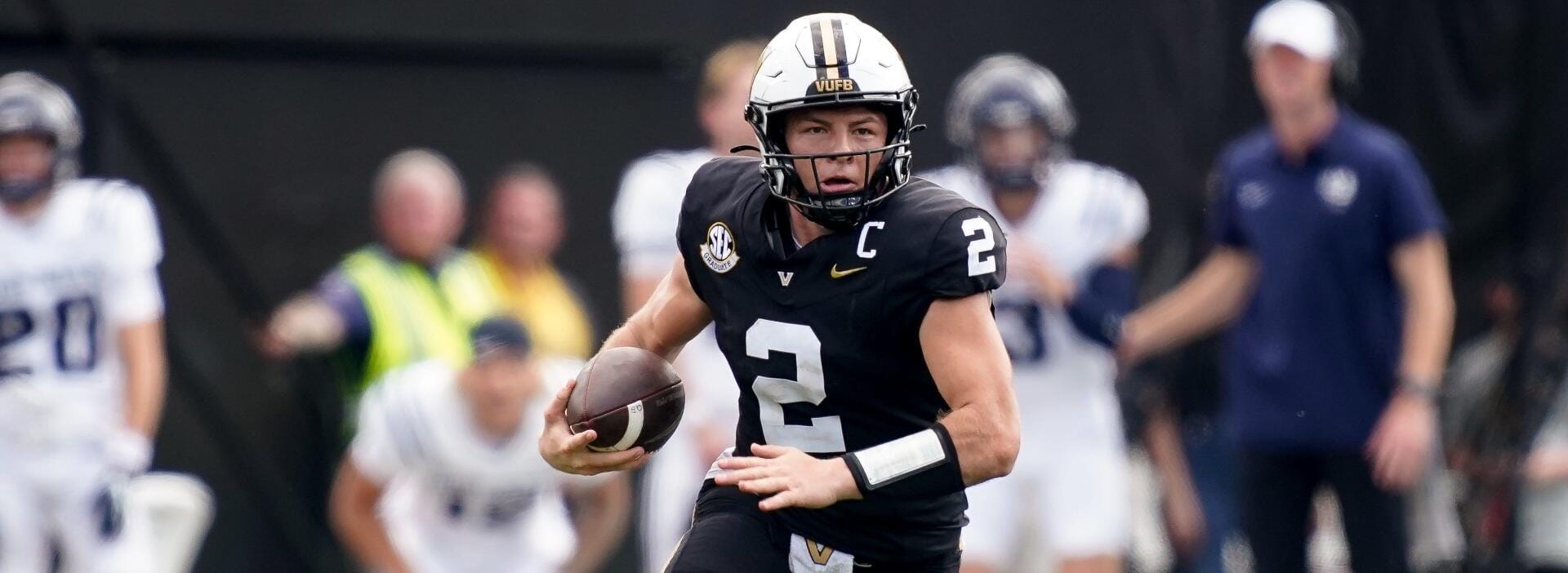 Iowa vs. Vanderbilt odds, line: 2025 college football picks for ReliaQuest Bowl matchup from proven model Iowa vs. Vanderbilt odds, line: 2025 college football picks for ReliaQuest Bowl matchup from proven model